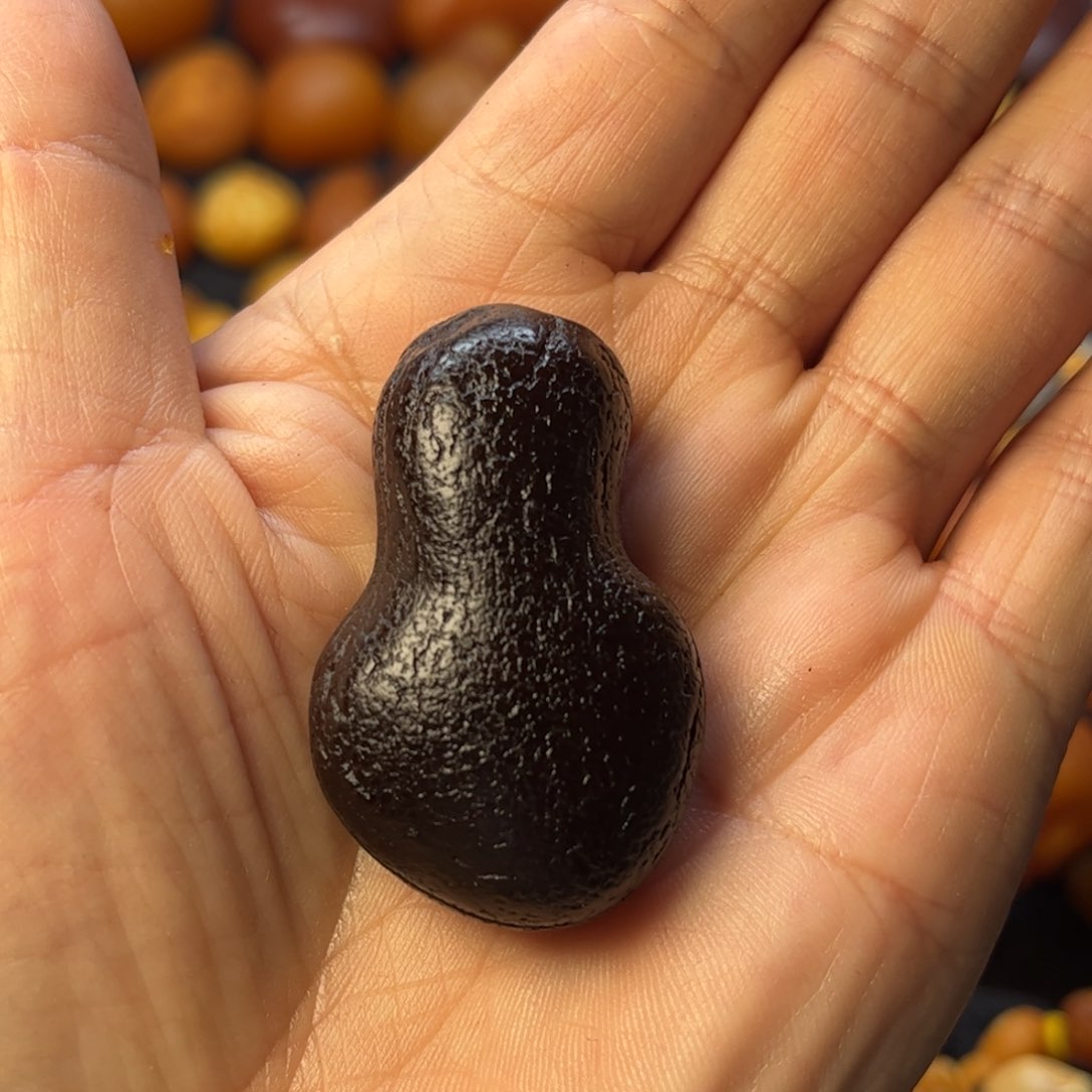 琥珀裸石未镶嵌天然蜜蜡吊坠