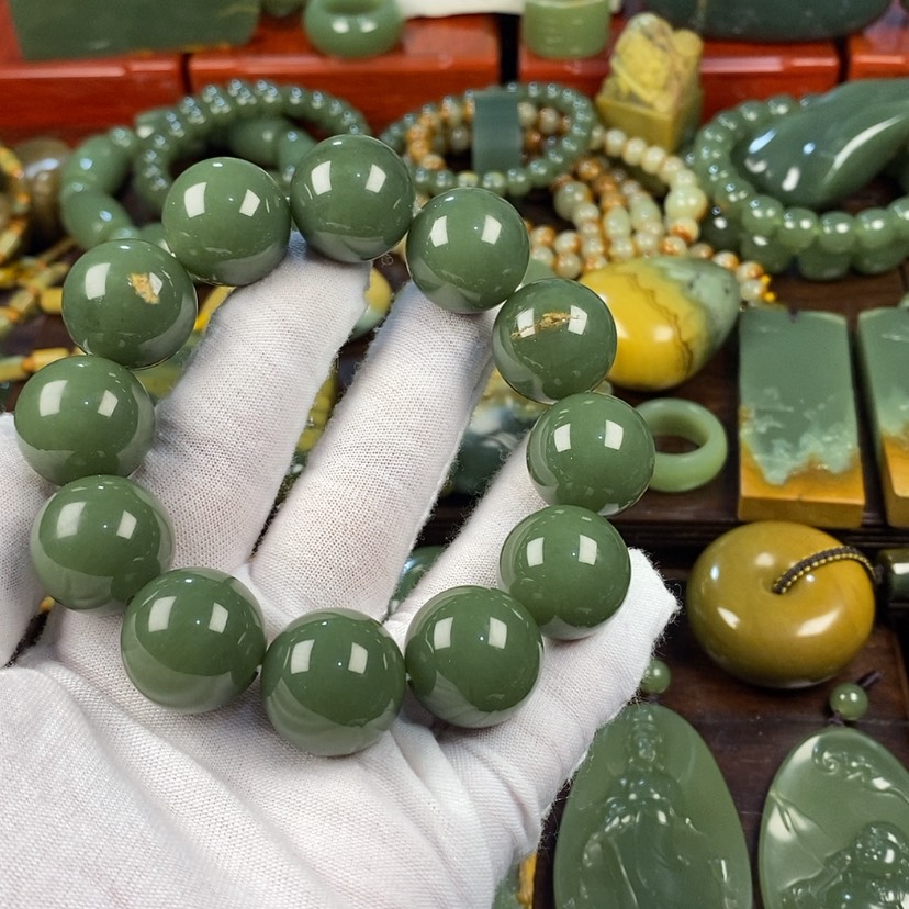 【闪购商品】岫岩河磨玉（透闪石质玉）手链未镶嵌