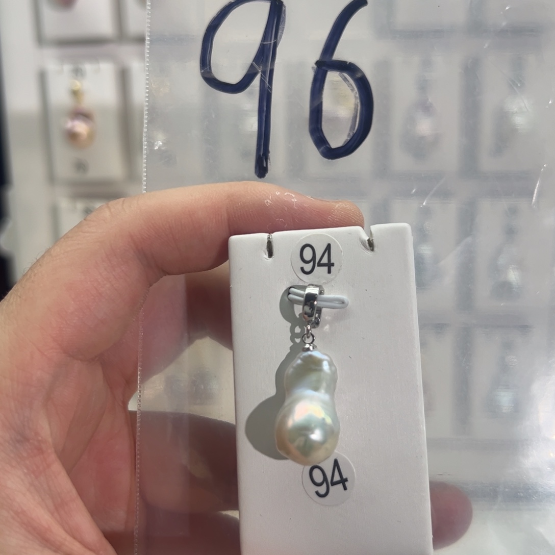 颈饰合金淡水珍珠