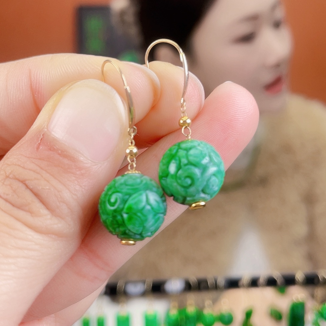 翡翠18K金镶嵌耳饰