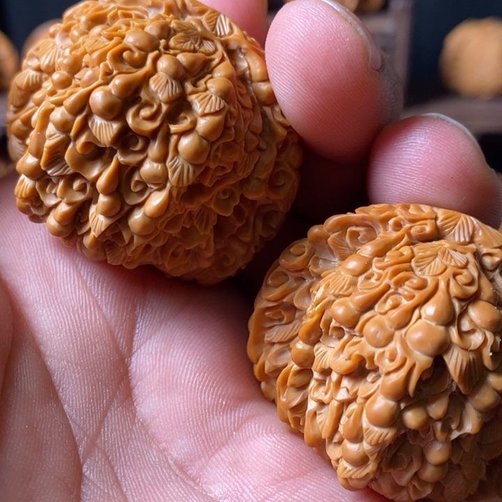 厚***德文玩核桃把件葫芦