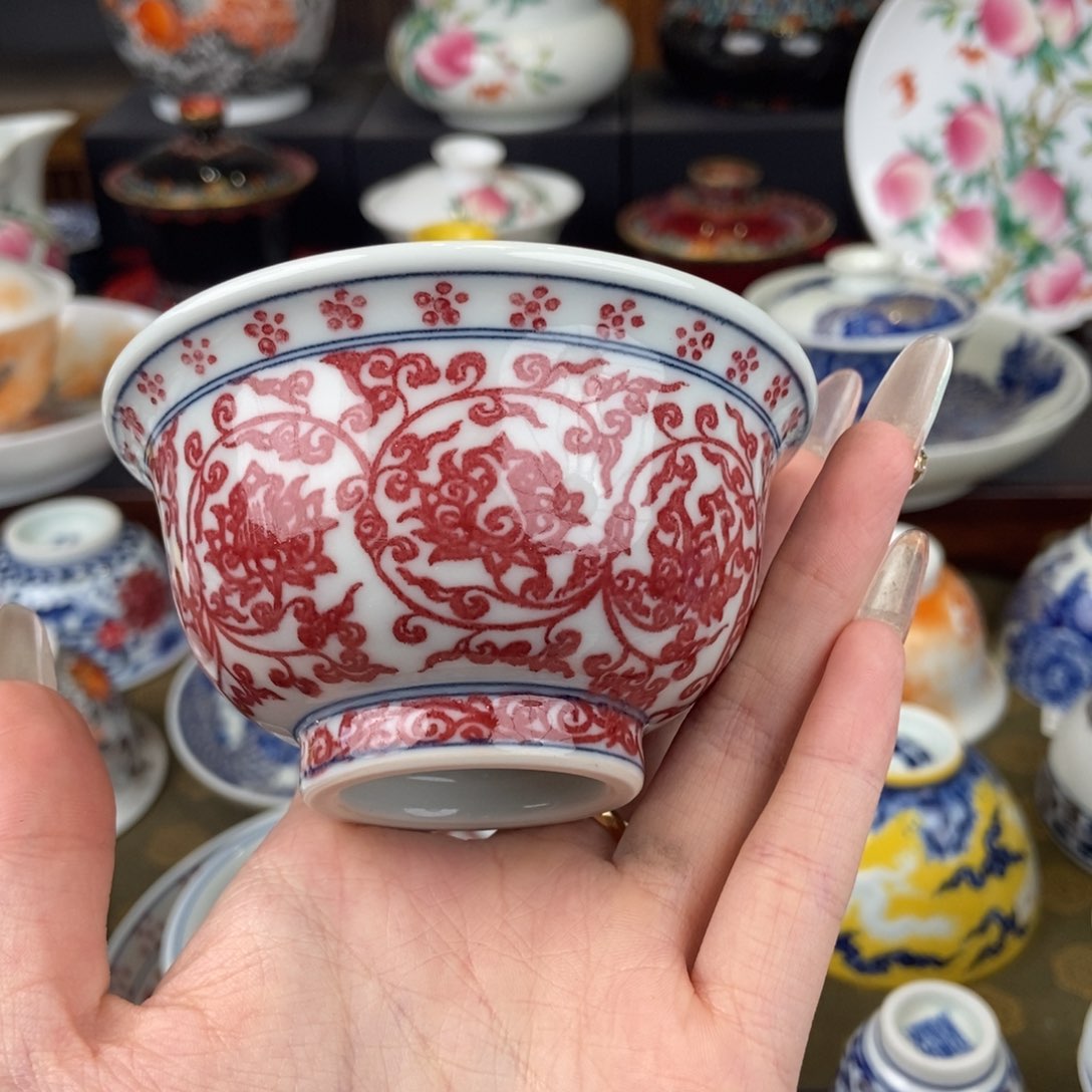 陶瓷艺术家的作品是一种