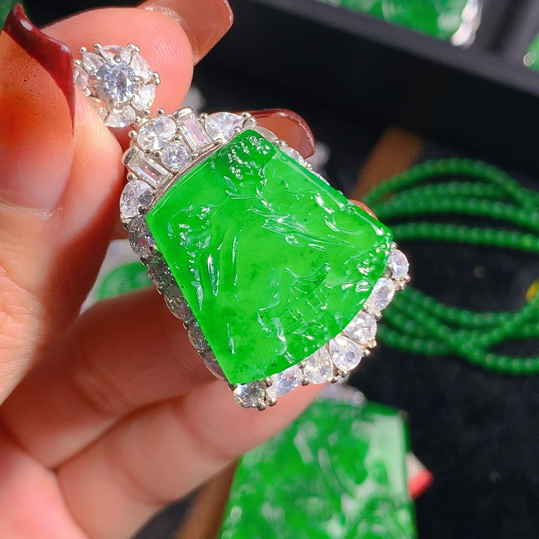 翡翠吊坠(不含链)未镶嵌