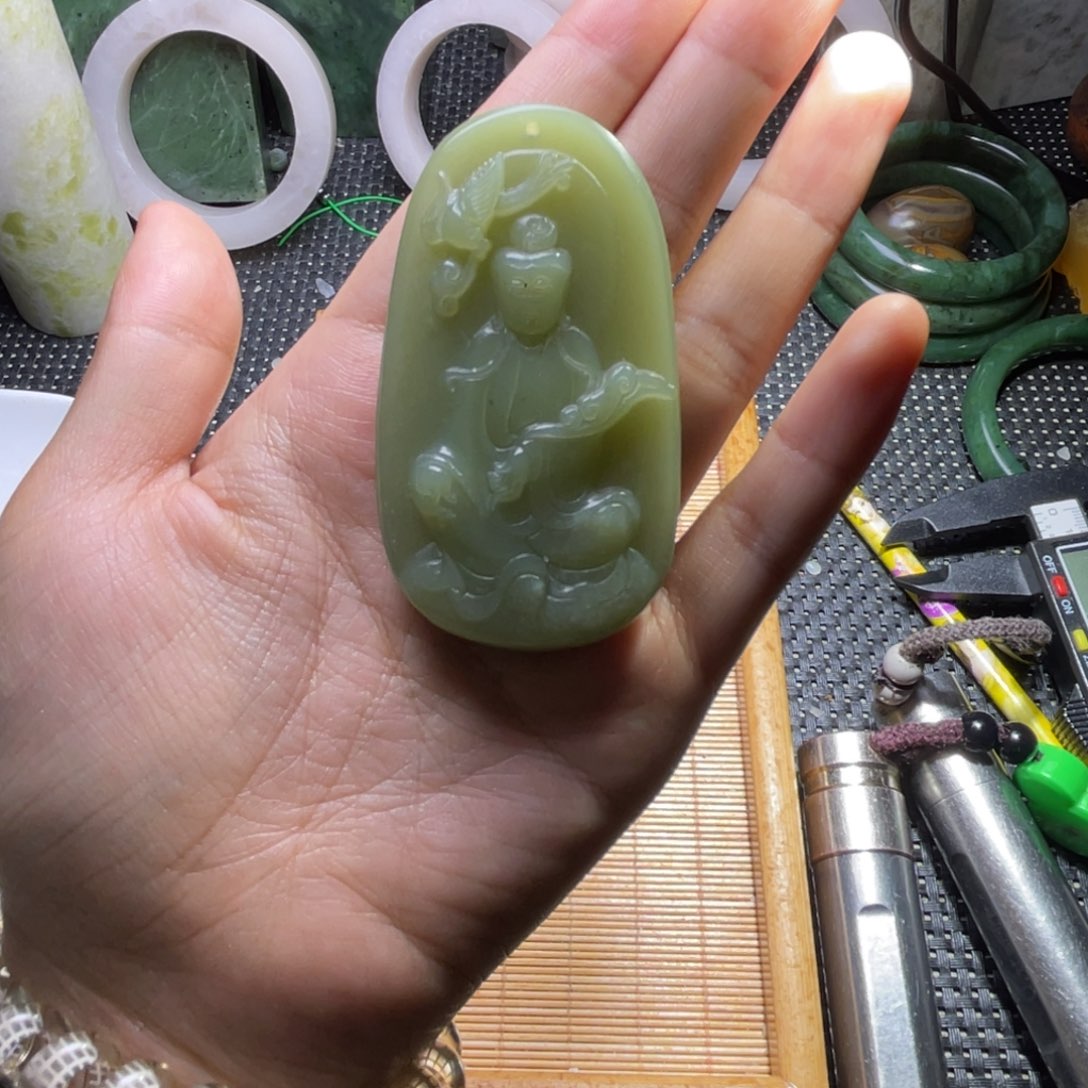 未镶嵌和田玉珠宝半成品