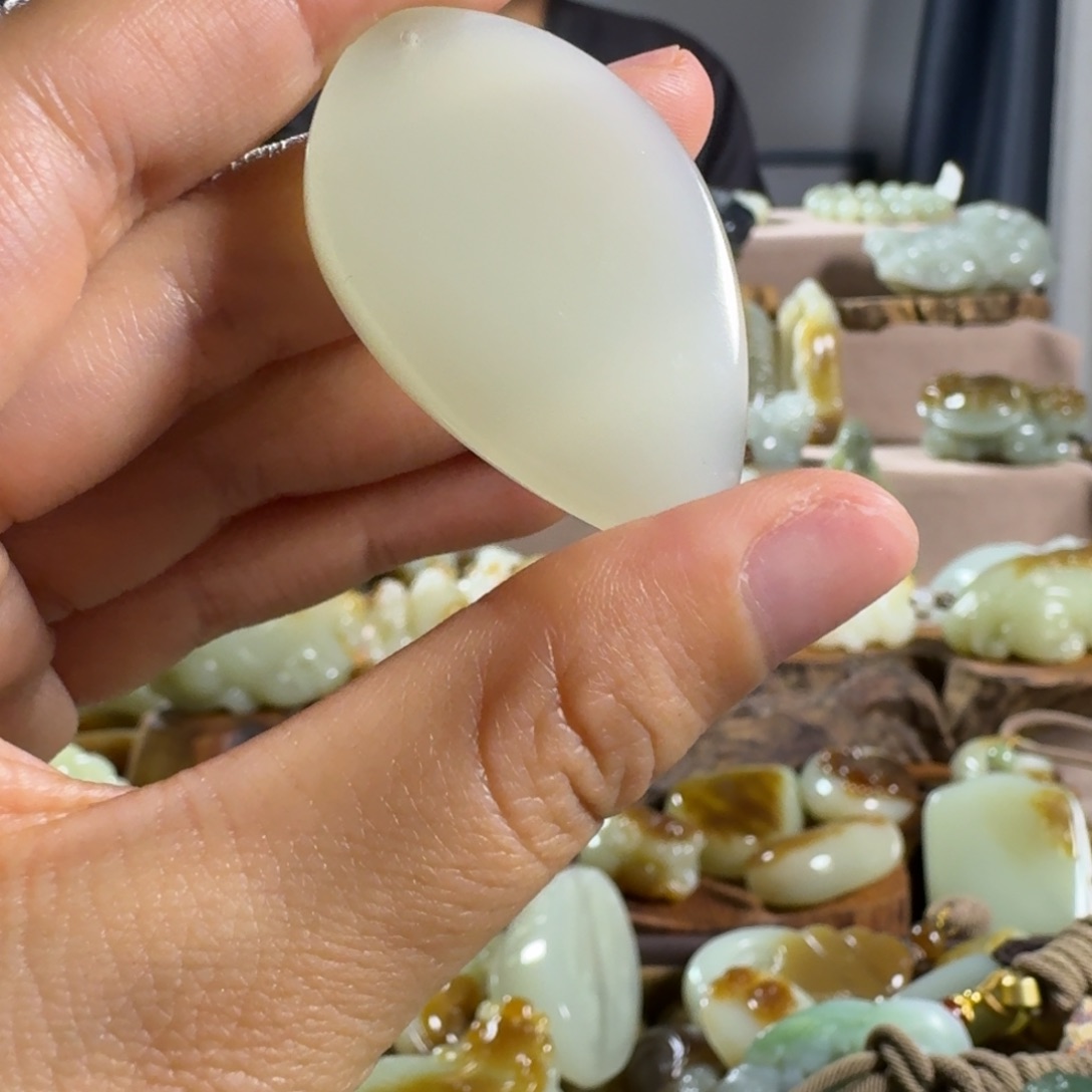 和田玉（糖玉）未镶嵌手链