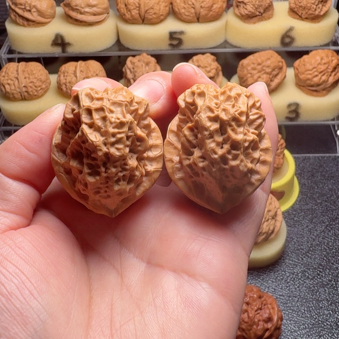 文玩核桃把件25号车