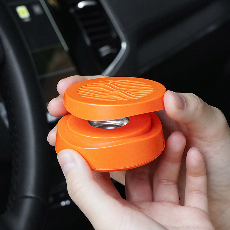 雾山-凝香 橙色 Type-C车载香薰 精油熏香器 奇楠香片酉圆工坊