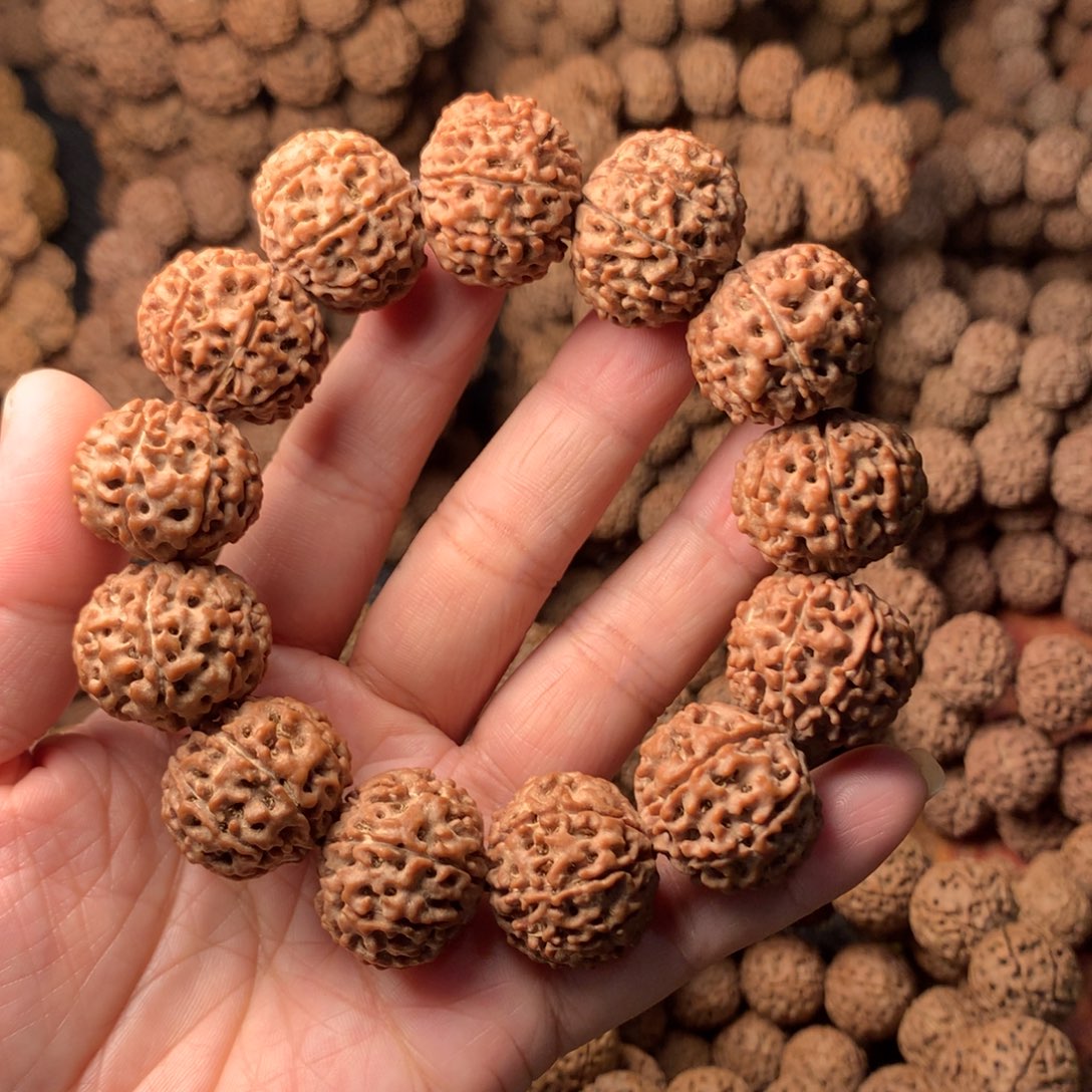 手串金刚菩提8瓣卡22 编号17