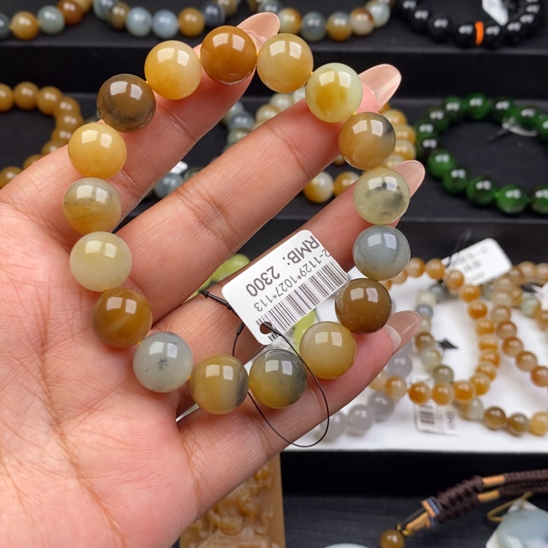 a***a和田玉未镶嵌手链