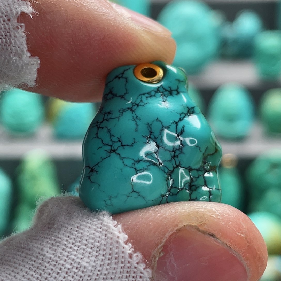 绿松石颈饰未镶嵌