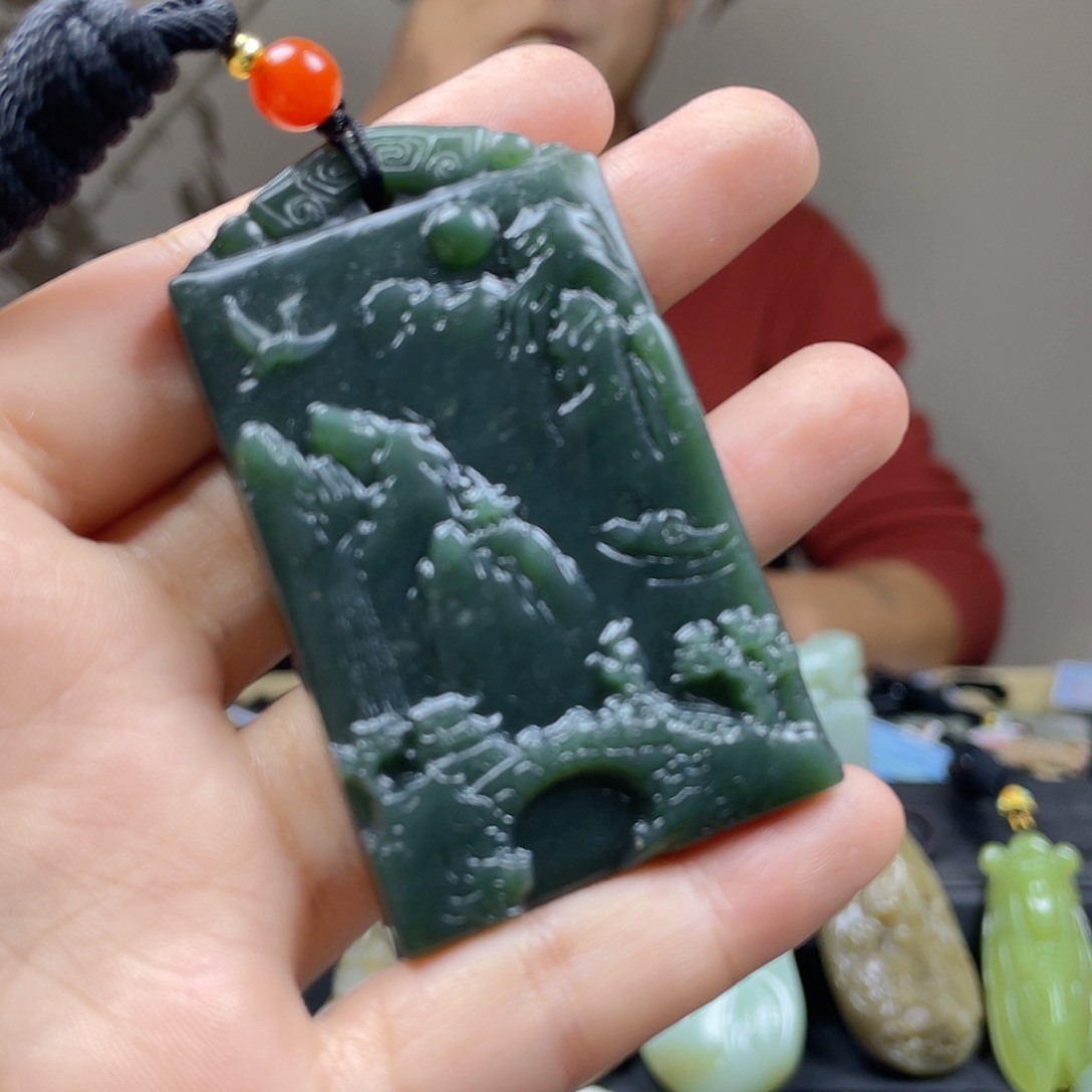 和田玉未镶嵌颈饰