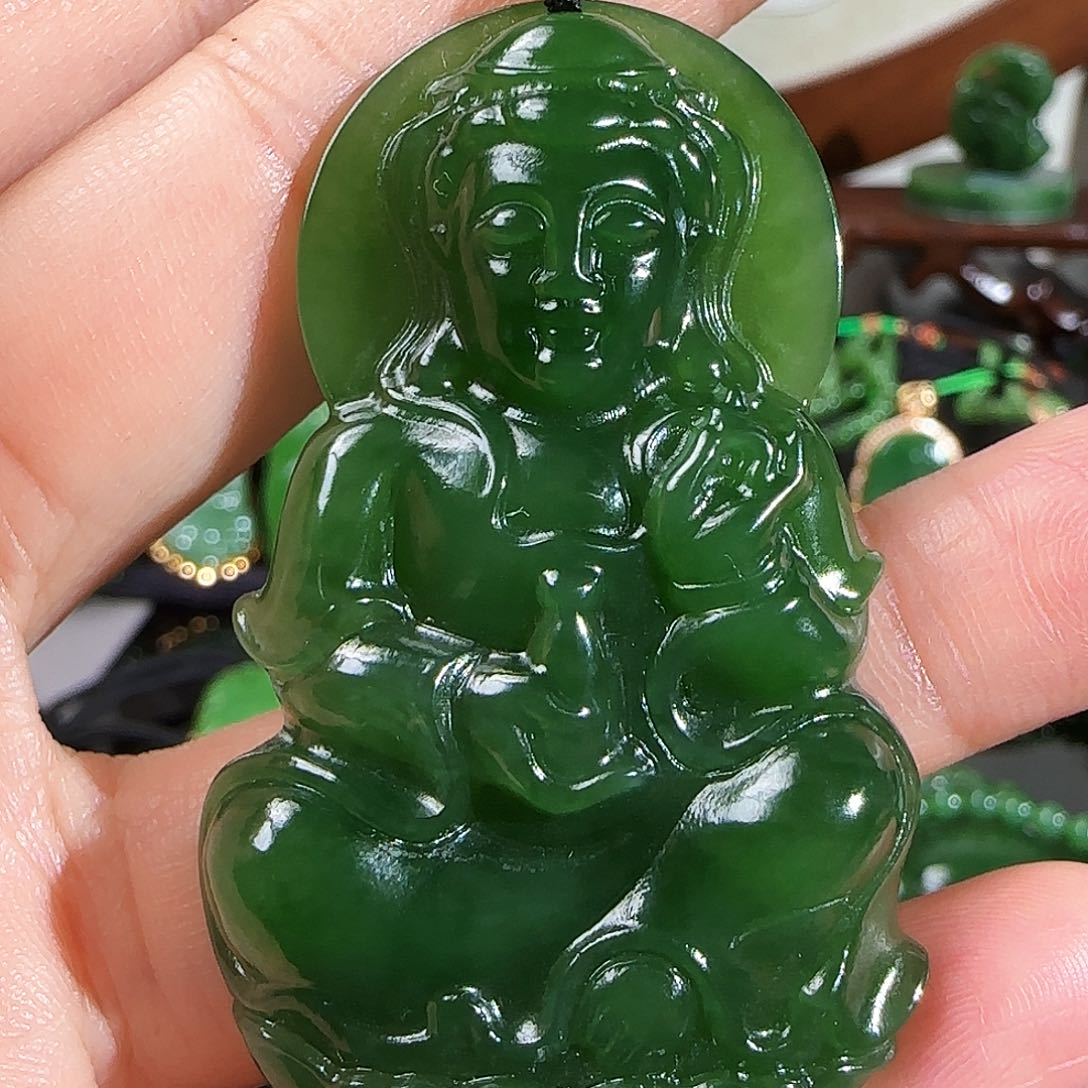 和田玉（碧玉）颈饰未镶嵌