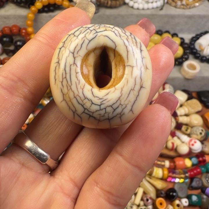 琉璃/树脂/塑料类為***鈊