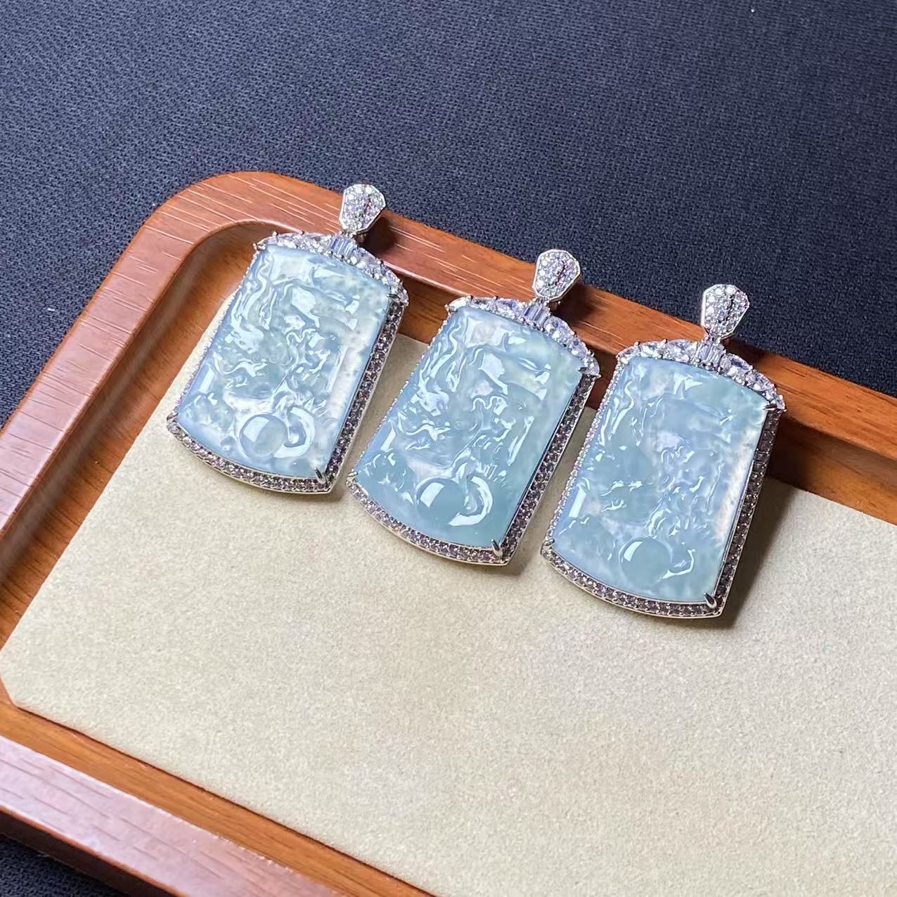 16455天然A货翡翠【颈饰】多样性发一个