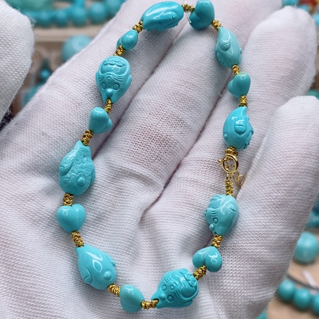 绿松石未镶嵌珠宝奇石