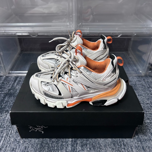 95新 Balenciaga/巴黎世家 巴黎世家 鞋码35 白橙配色 