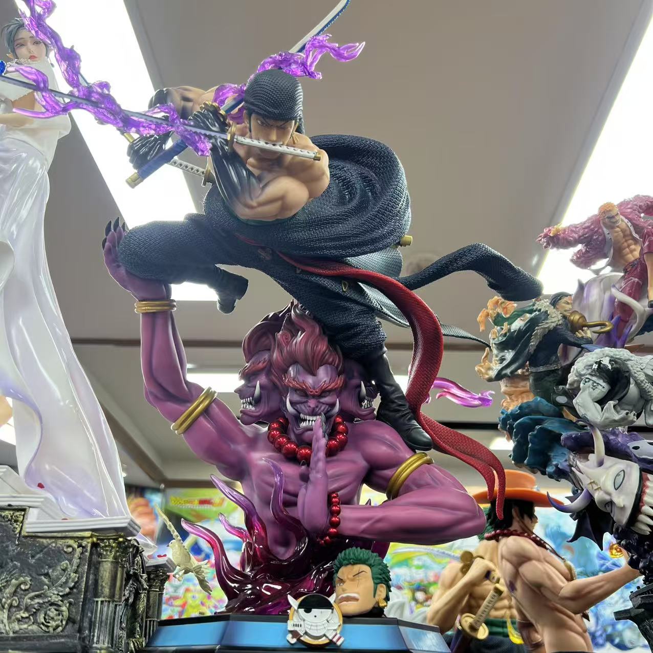 精品现货高约50cm 海贼王 炼狱鬼斩索隆 送双头雕 可发光手办雕像