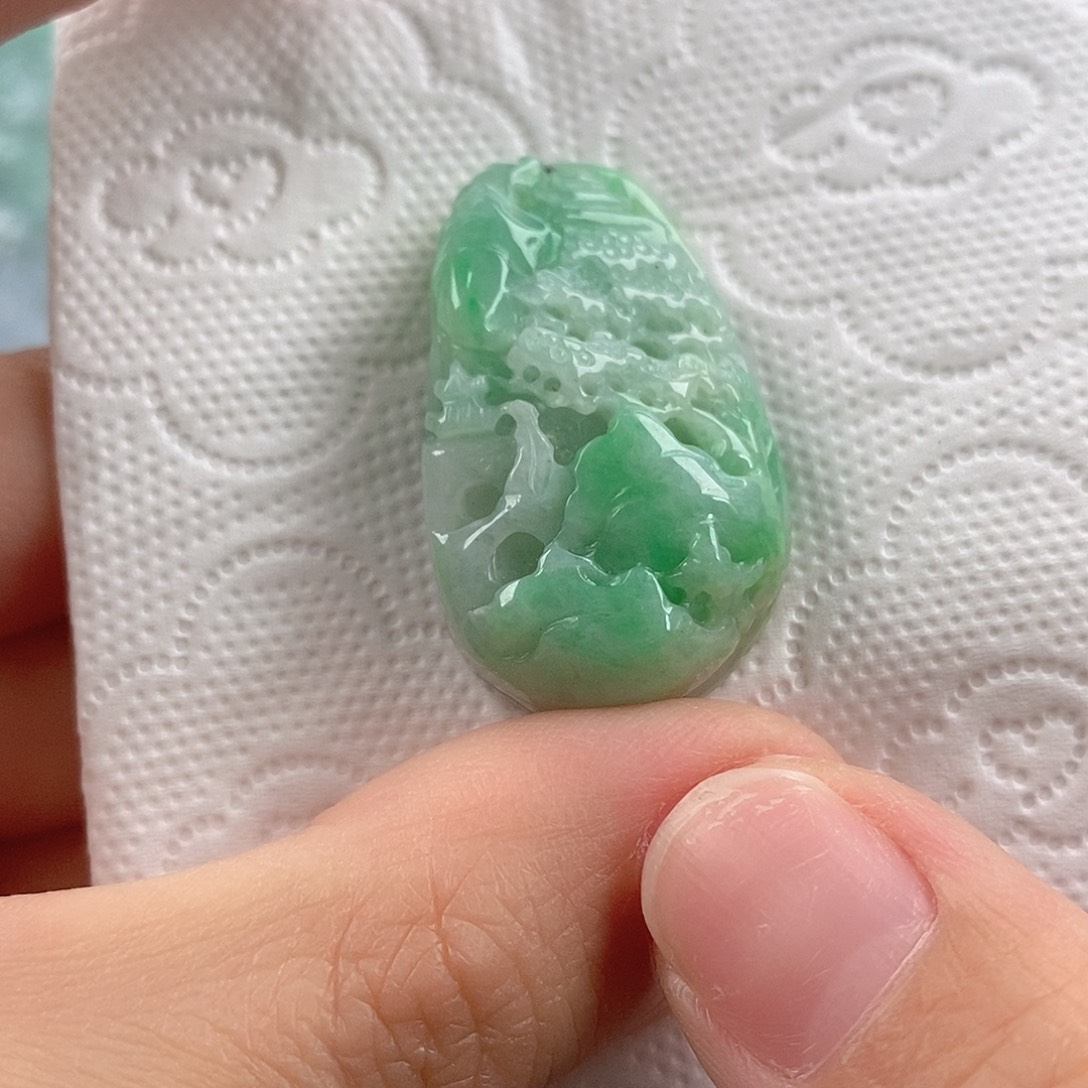 翡翠未镶嵌颈饰翡翠