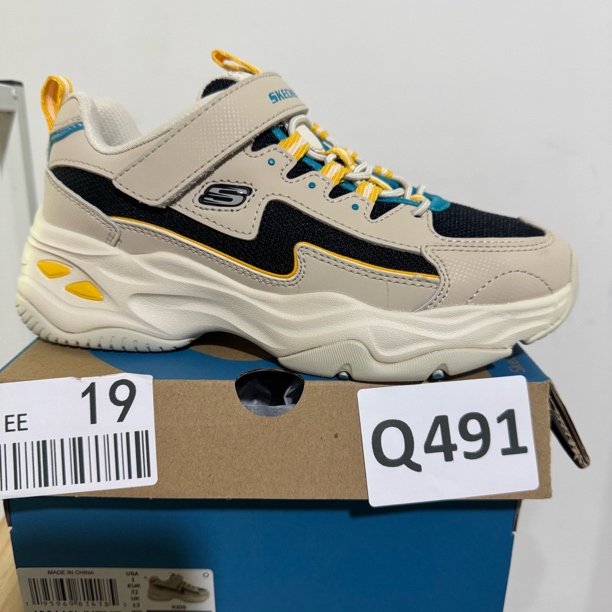 SKECHERS/斯凯奇Q491 熊猫鞋 32码