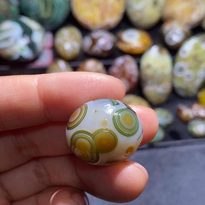 玛瑙/玉髓未镶嵌珠宝半成品2