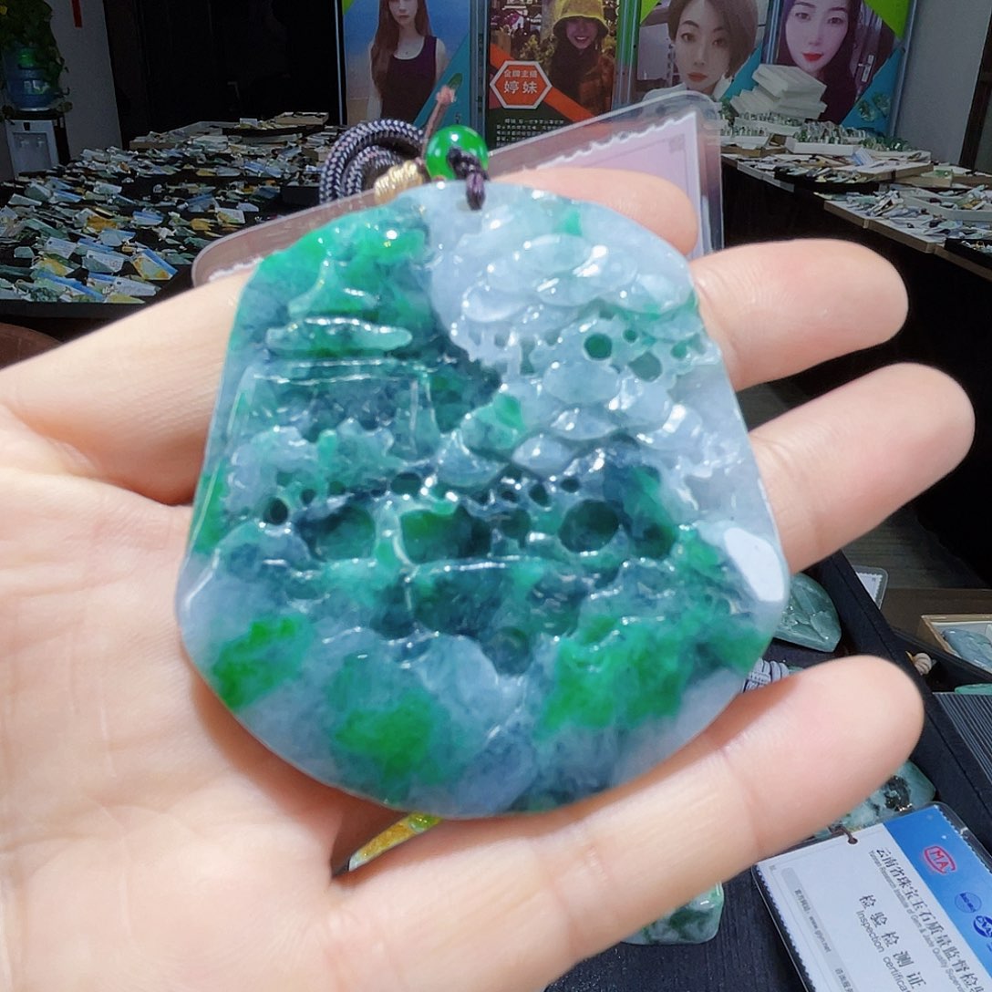 颈饰未镶嵌翡翠一