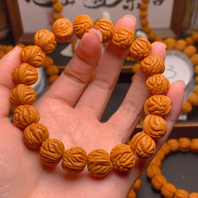 【闪购商品】桃核手串龙文桃核