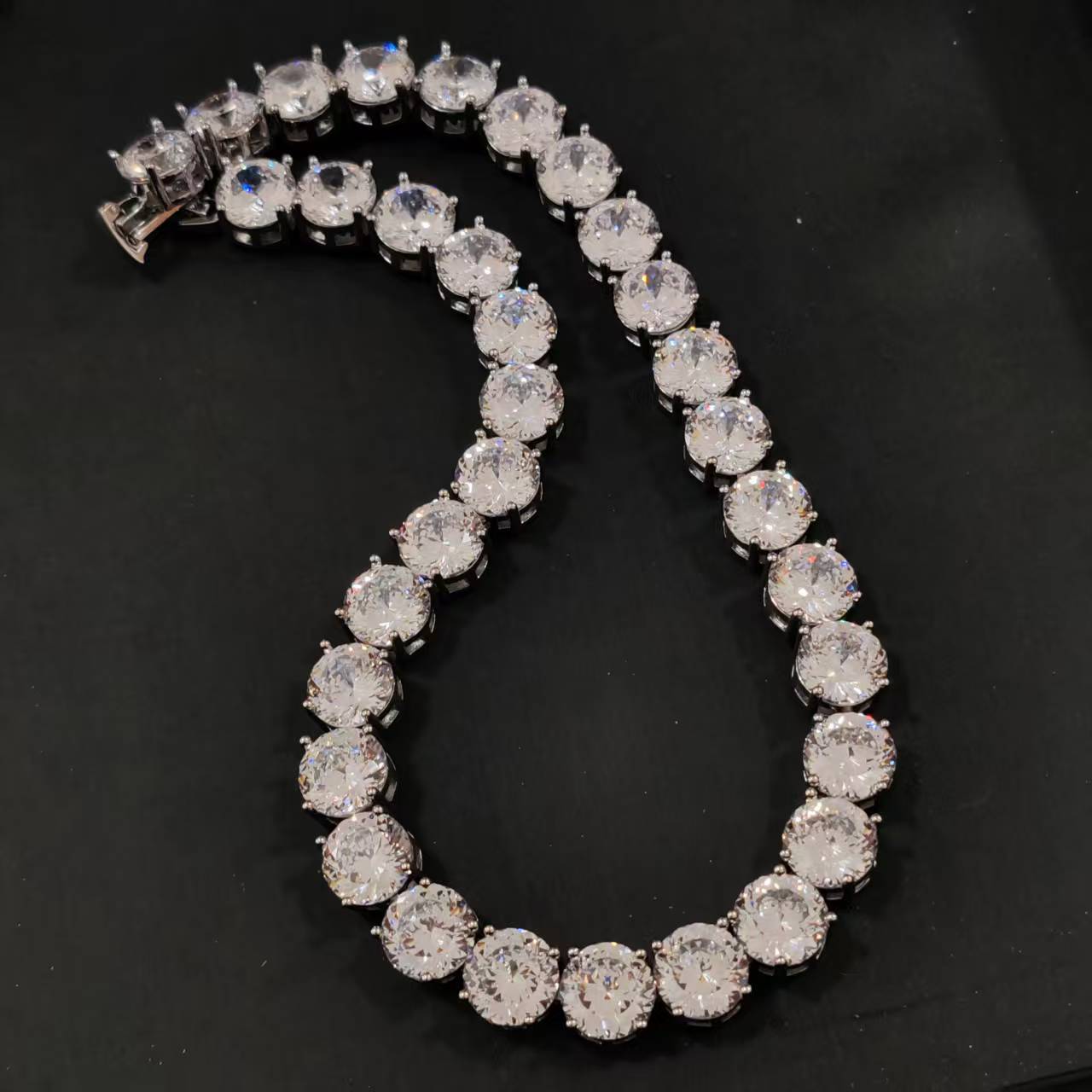 【南非定制】经典高级轻奢大气百搭吊坠Y22012