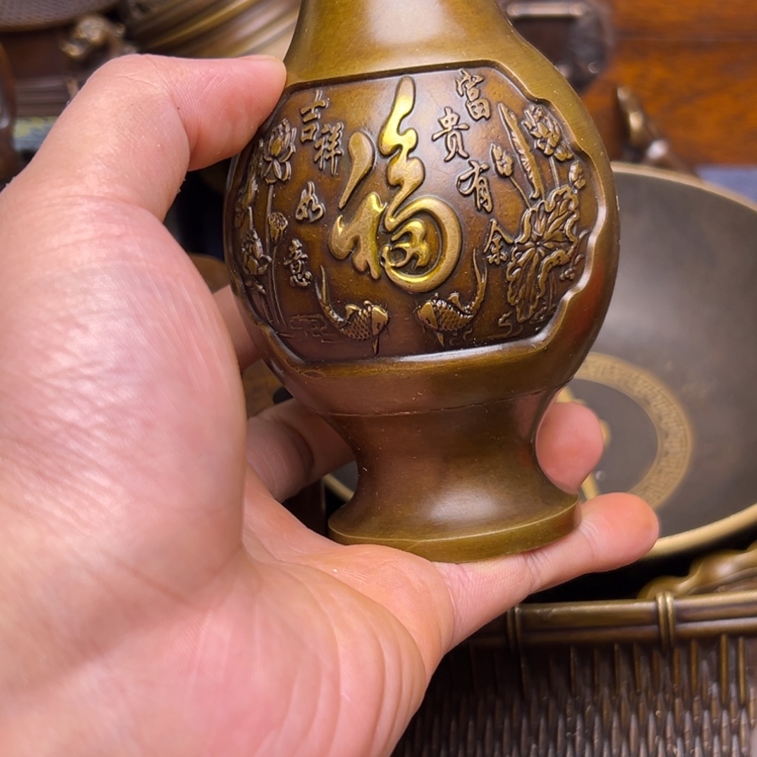 精美铜器点击下单