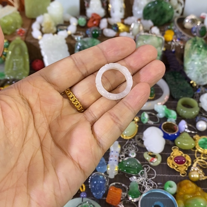 翡翠未镶嵌戒指精品小件精品小件