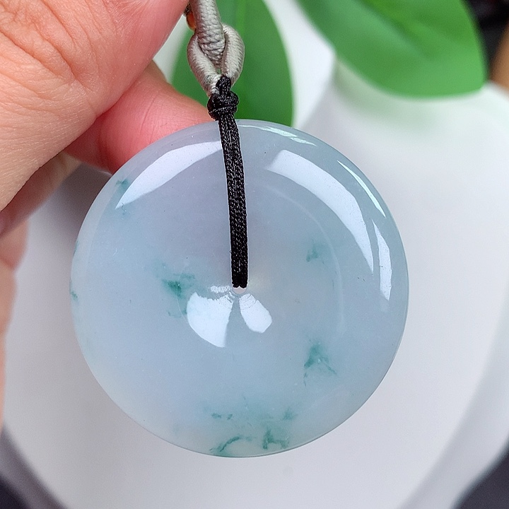 颈饰未镶嵌翡翠平安扣 35.6x5.8mm