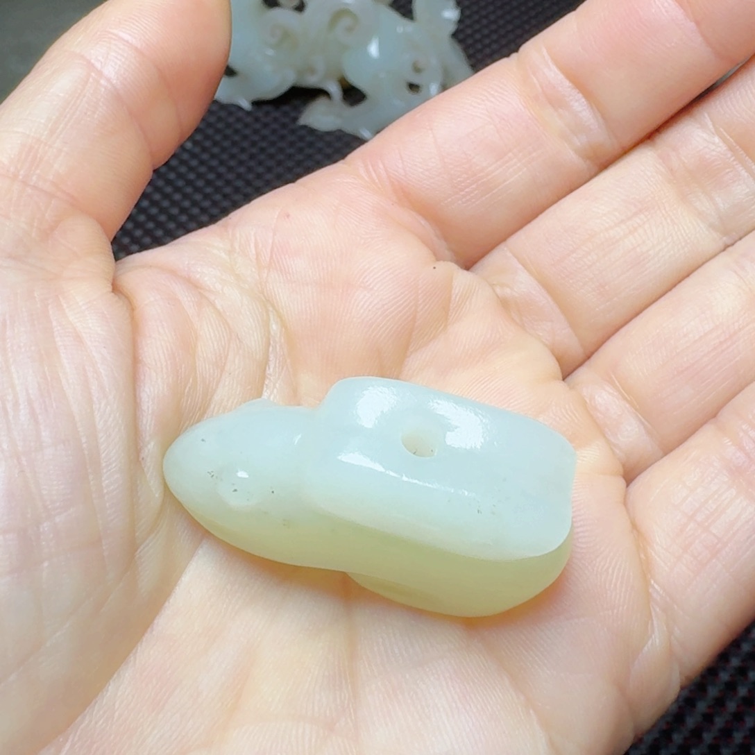 和田玉挂件未镶嵌