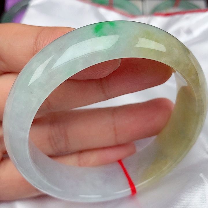 翡翠手镯未镶嵌57.8圈口