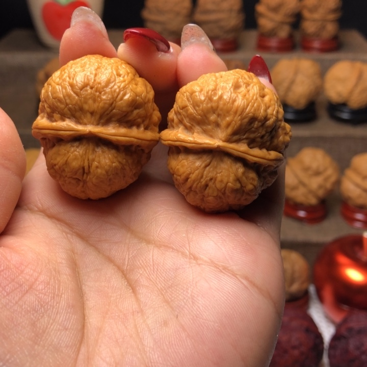 文玩核桃把件28蟒纹元宝