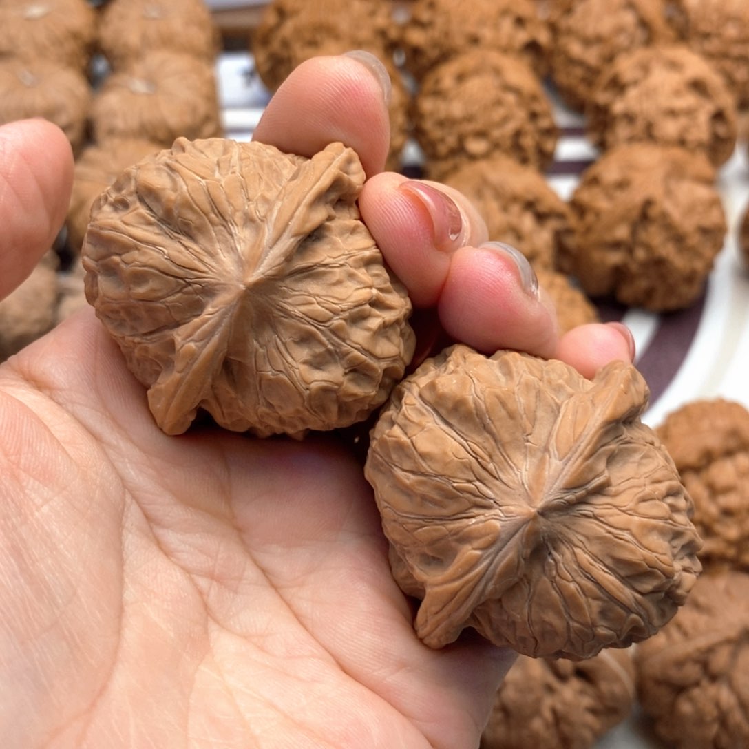 【闪购商品】文玩核桃把件43尺南瓜墩