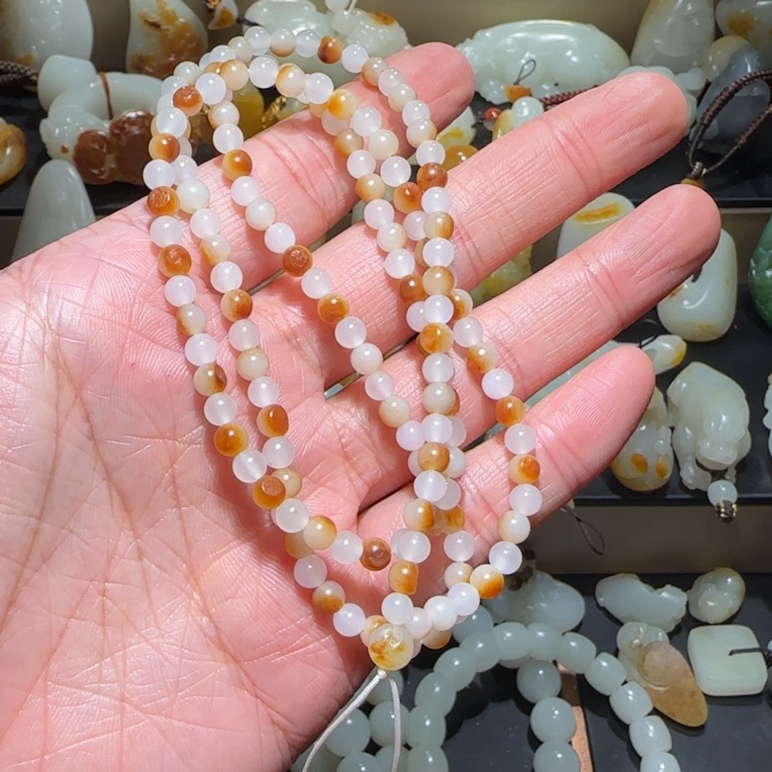 和田玉颈饰未镶嵌程