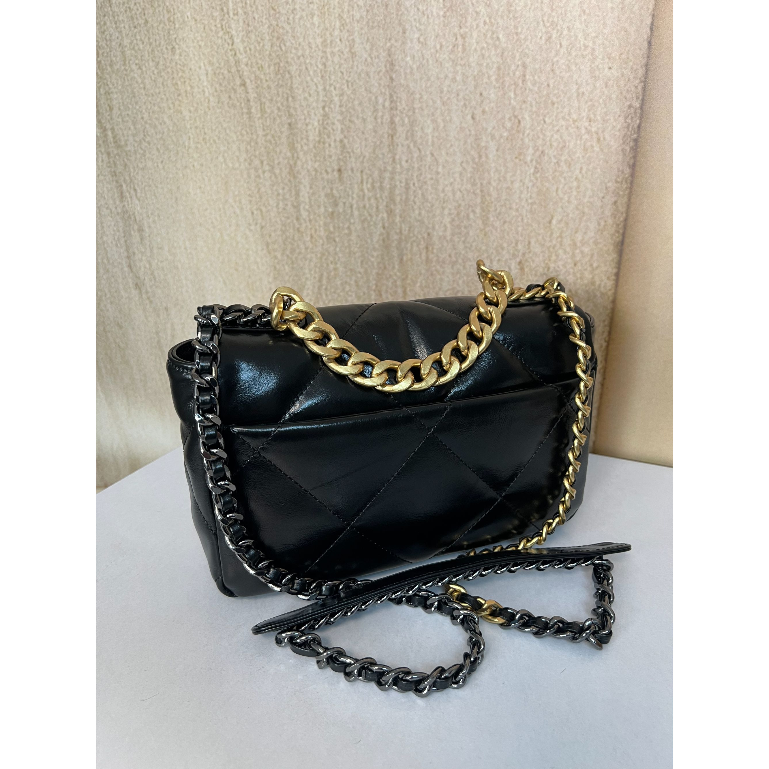 TOLEX2025新款时尚百搭19油三色女包黑色