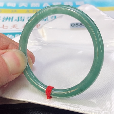 翡翠手镯未镶嵌0586号