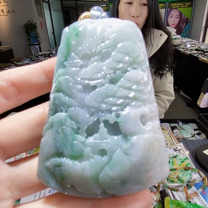 颈饰未镶嵌翡翠翡翠