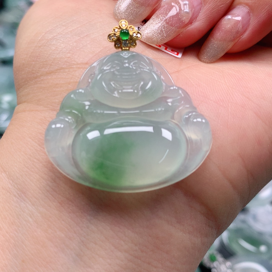 翡翠颈饰18K金镶嵌天然翡翠