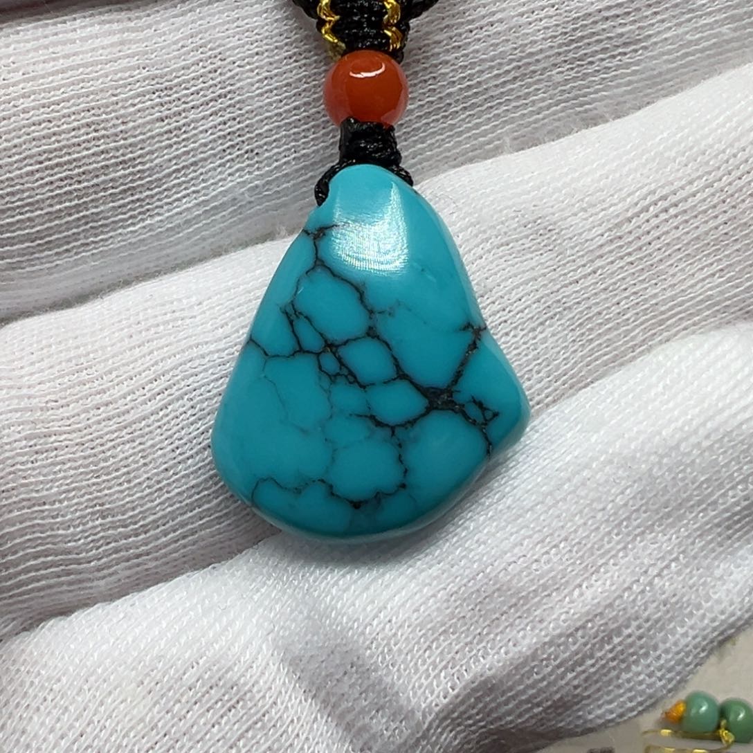 绿松石配饰未镶嵌