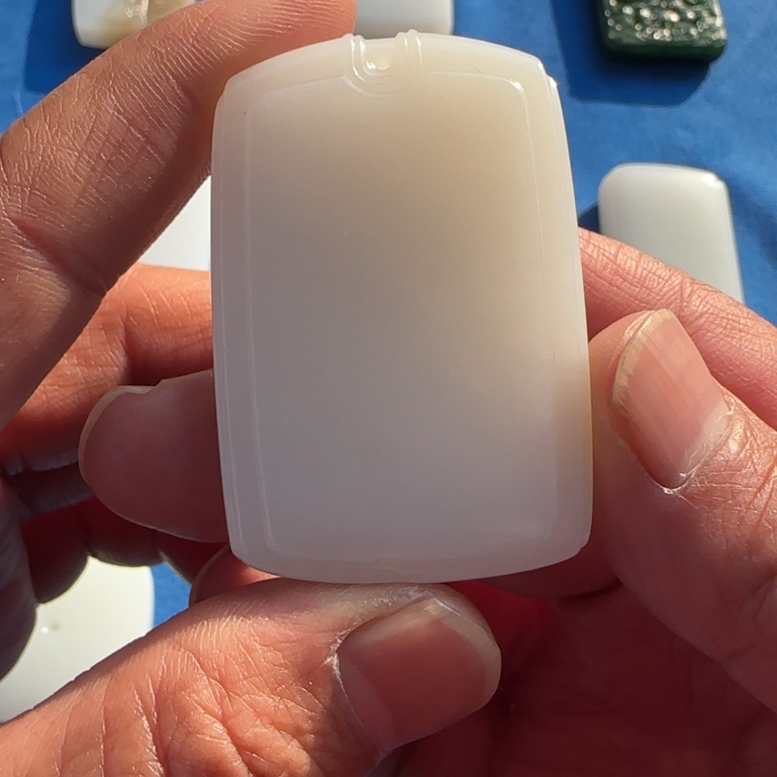 和田玉未镶嵌挂件