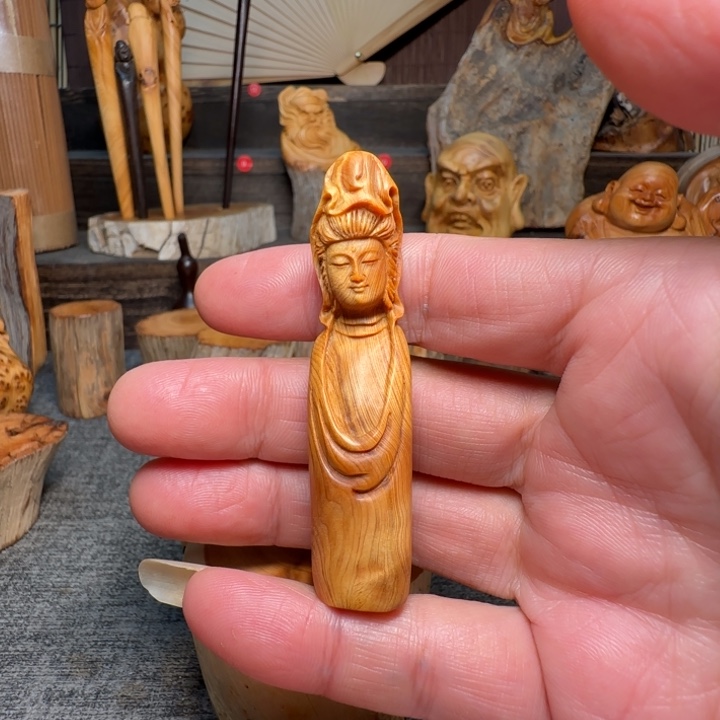 菠***萝柏木（崖柏）好吧好嘛好吧