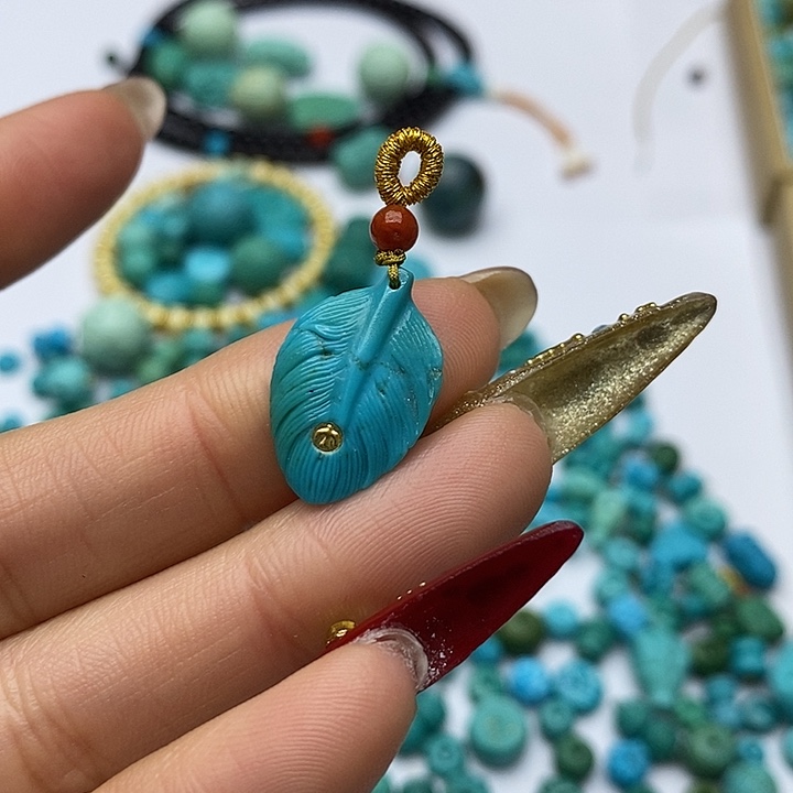 绿松石未镶嵌珠宝奇石