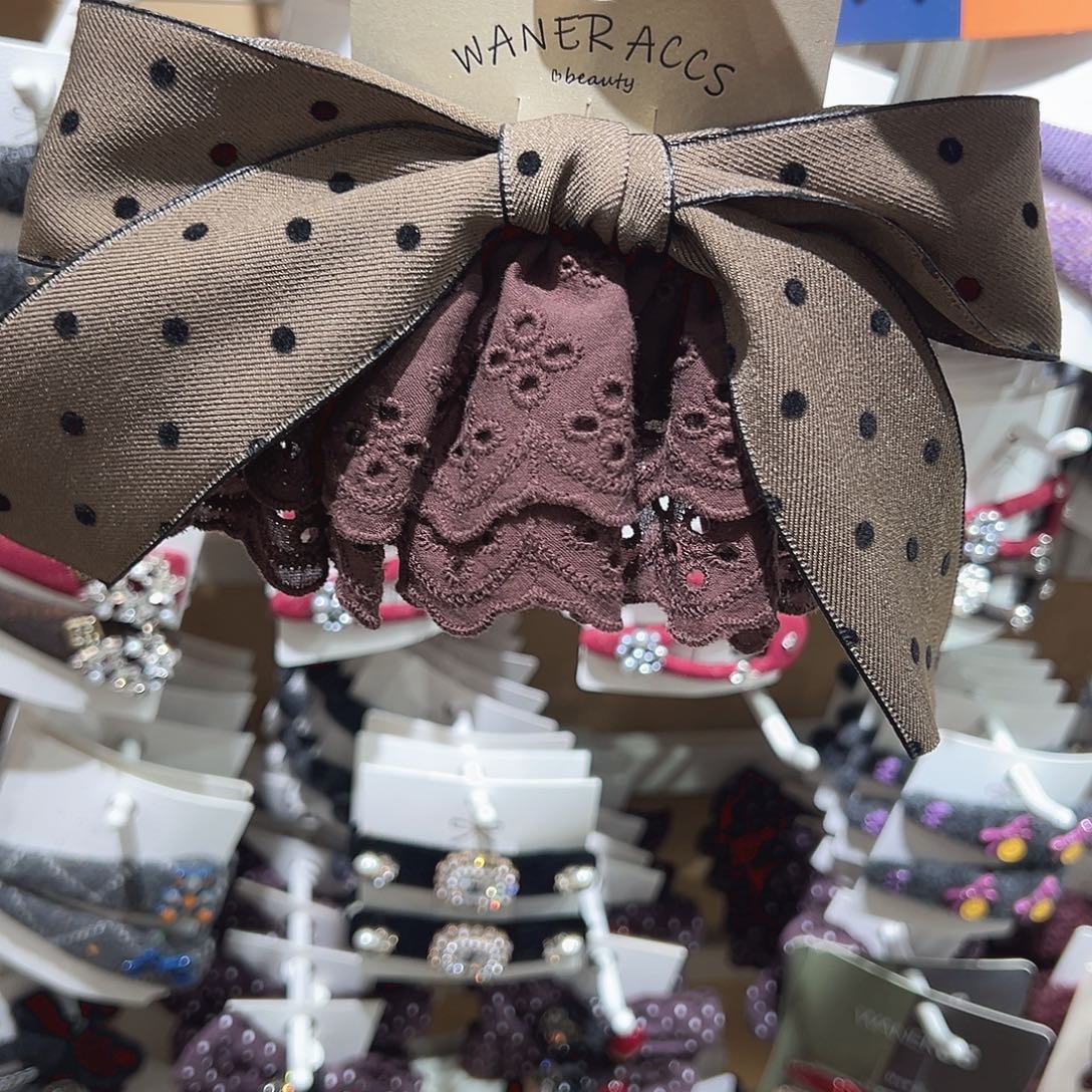 非金属咖色波点蝴蝶结弹夹