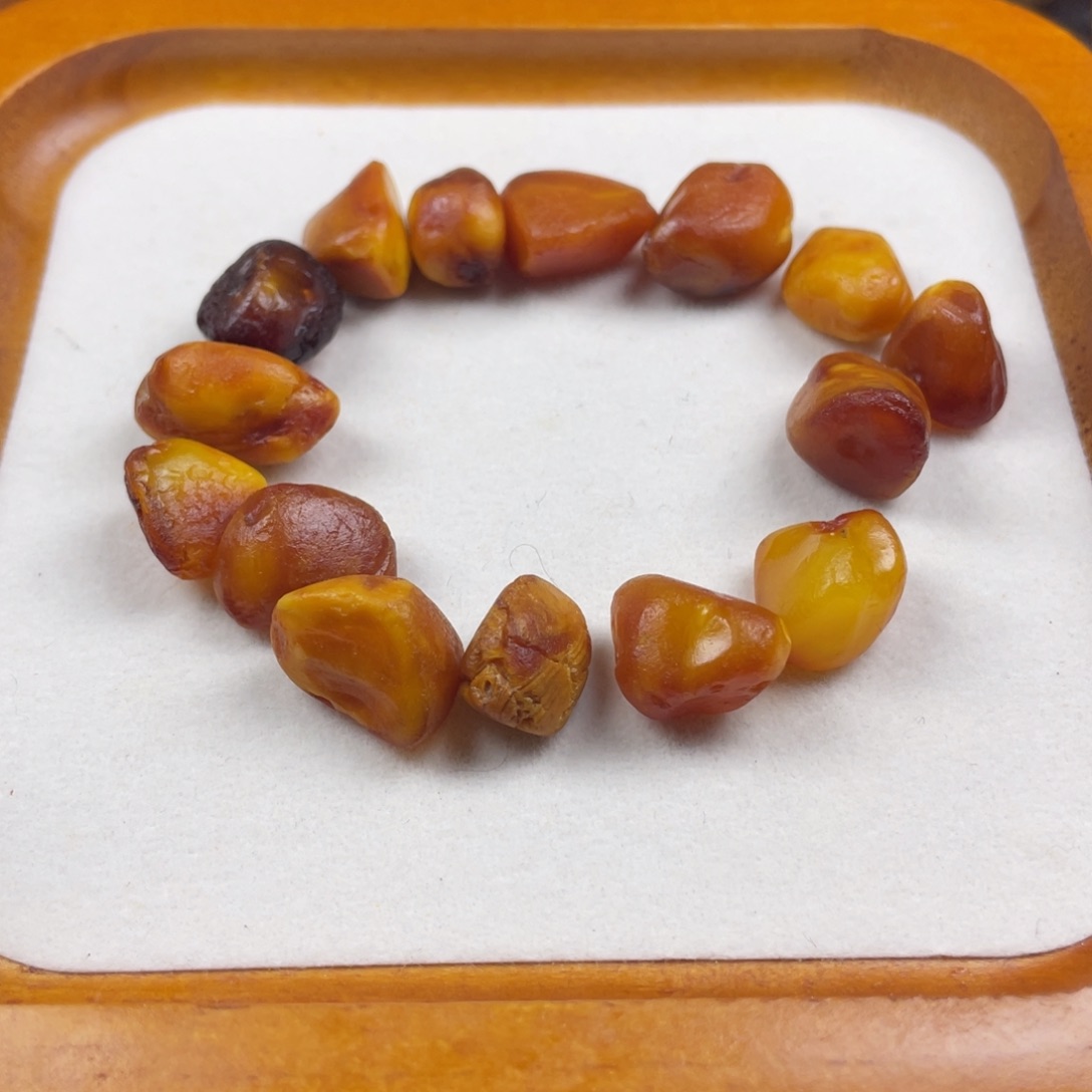 巨****定制琥珀未镶嵌定制