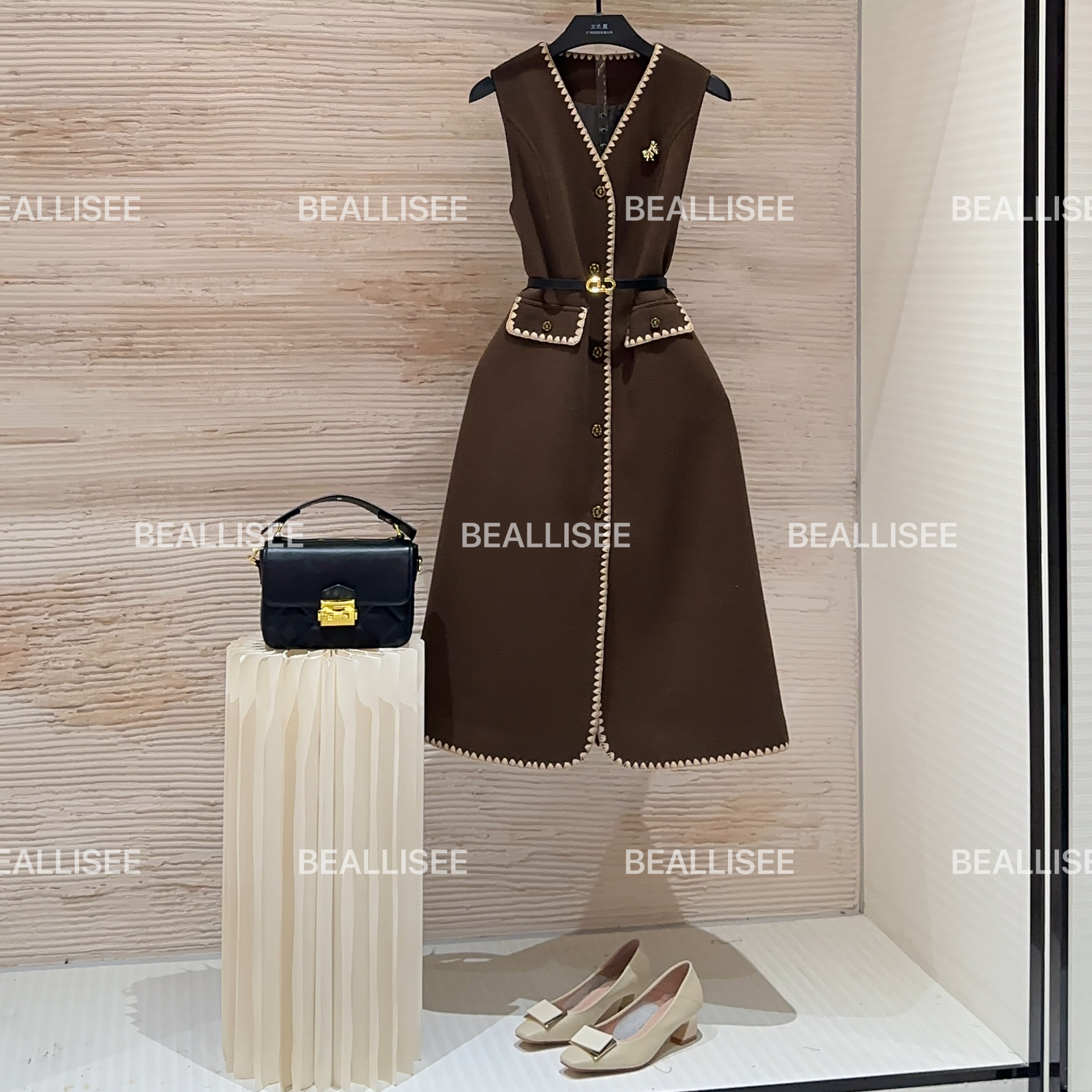 【宠粉价】秋冬新款无袖显瘦国风时尚宽松连衣裙W-A1704