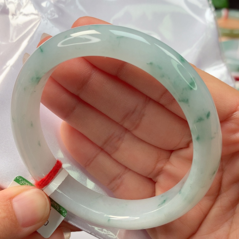 【闪购商品】翡翠手镯未镶嵌天然翡翠手镯