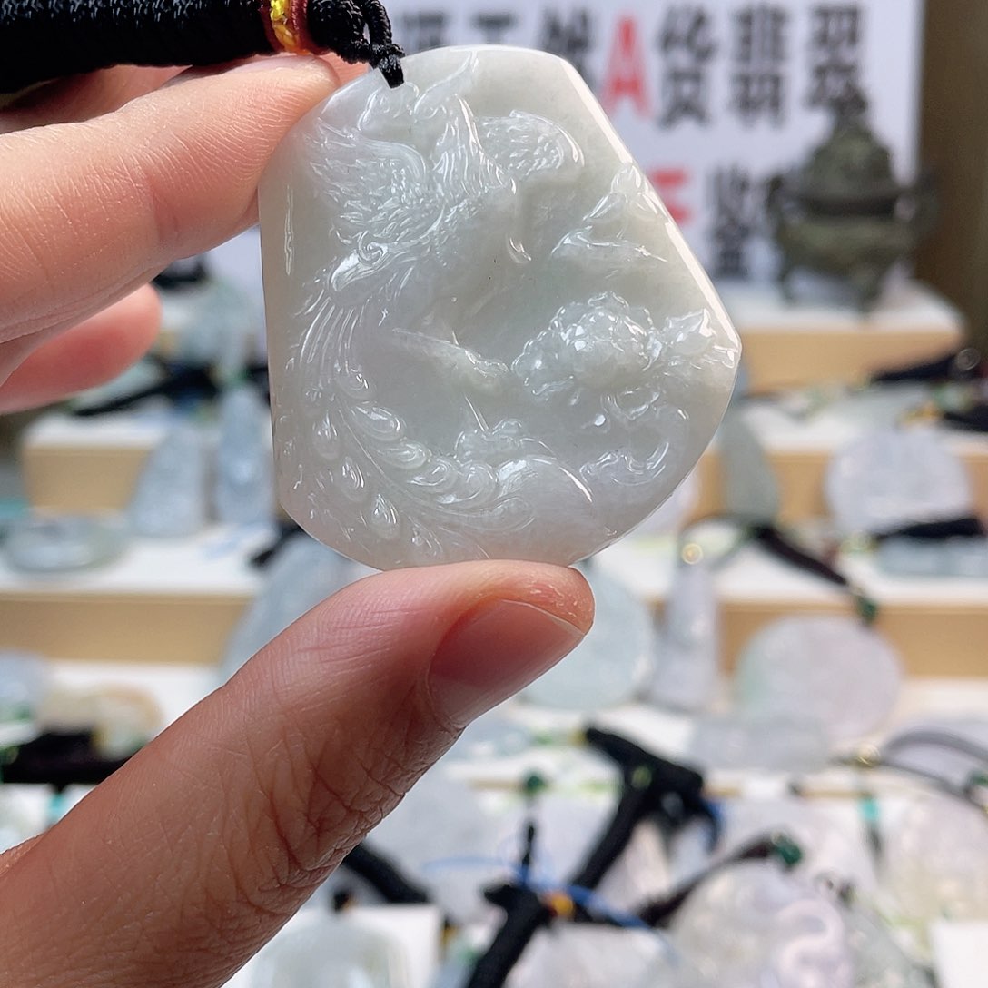 翡翠颈饰未镶嵌0373挂件