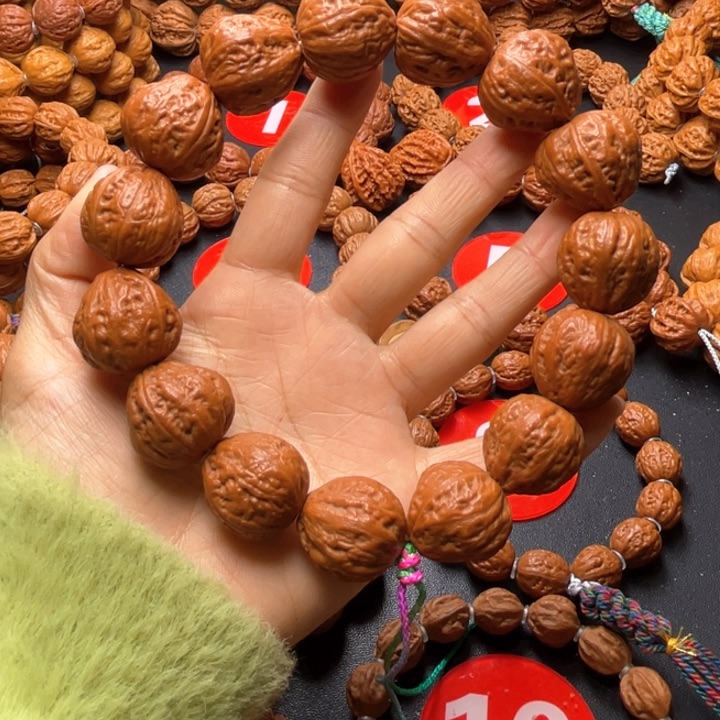 文玩核桃吊坠灯笼