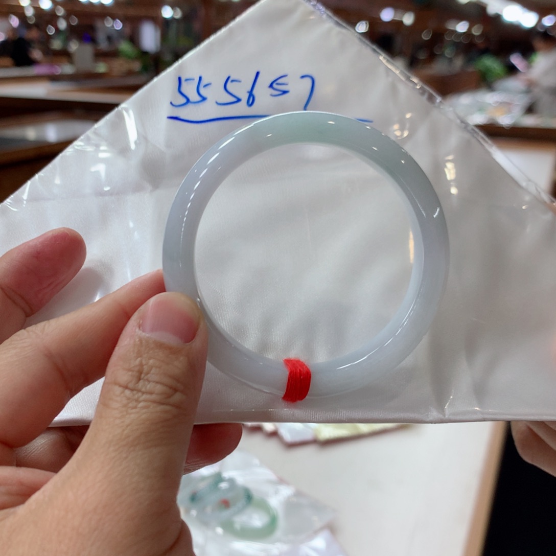 翡翠手镯未镶嵌买断